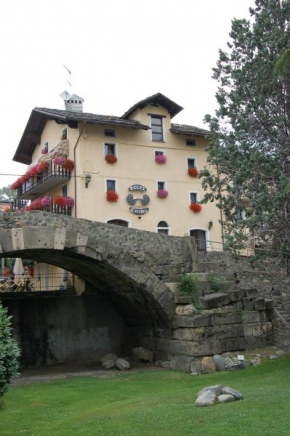 Отель Hotel Cecchin, Аоста